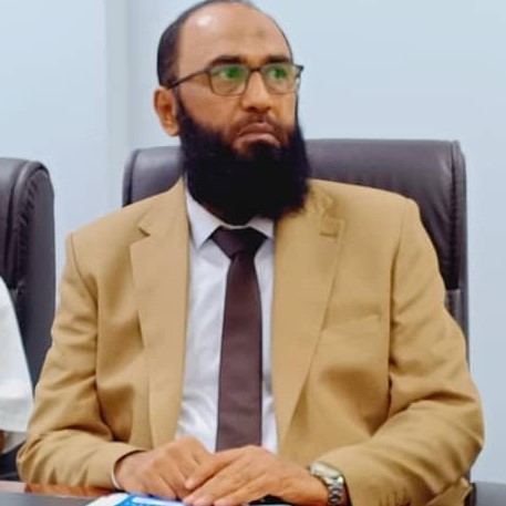 صورة العميد