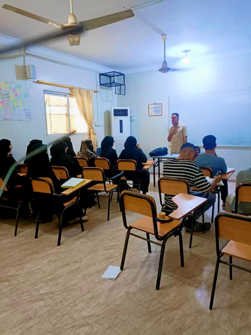 دورة تدريبية لكلية اللغات والترجمة