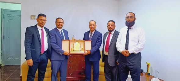 وفد جامعة العادل يزور الملحقية الثقافية اليمنية في القاهرة